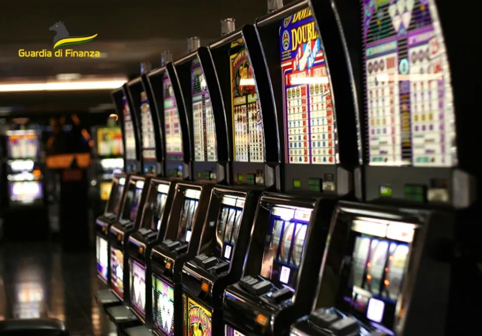 Slot machines: scoperta nel Cosentino un'evasione fiscale di oltre 39 milioni di euro