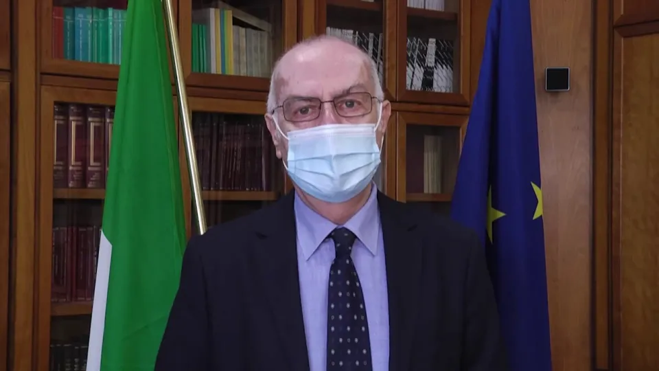 Coronavirus: in Italia scende l'Rt, ma rimane forte il sovraccarico dei servizi ospedalieri (VIDEO)