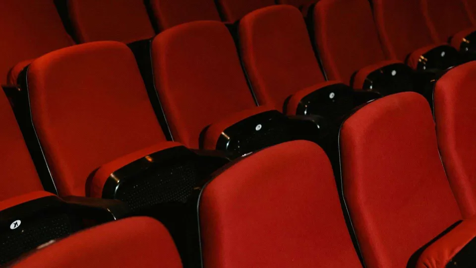Catanzaro, partono gli interventi al Teatro Politeama
