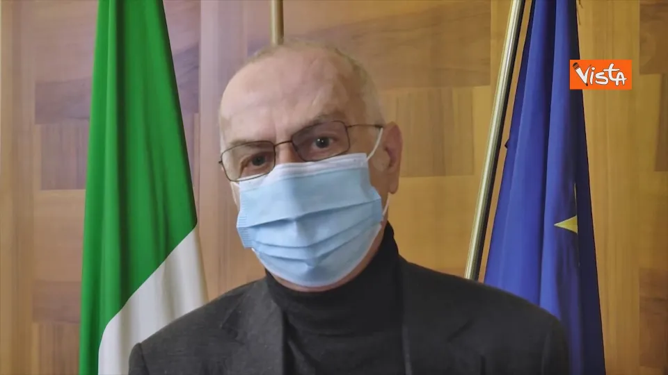 Covid, Rezza: «Rt scende al di sotto di 1 dopo cinque settimane. Mantenere comportamenti prudenti»
