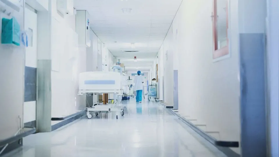 Sanità, Gimbe: liste d’attesa sempre più lunghe in Calabria