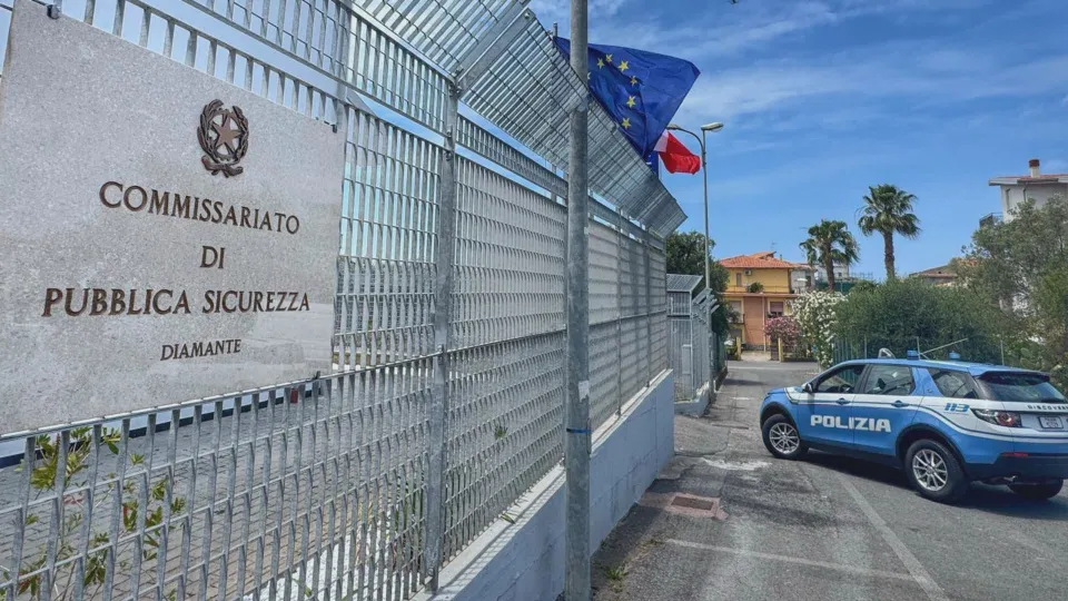 Belvedere Marittimo, arrestato con 200 grammi di hashish e munizioni