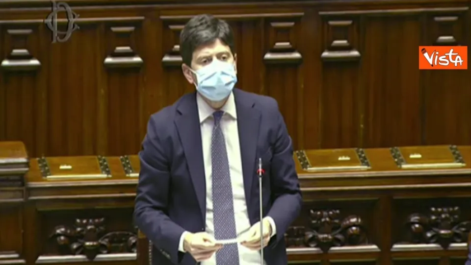 Speranza: «Verso ok Ema a vaccino Pfizer per 12-15 anni dal 28 maggio» (VIDEO)