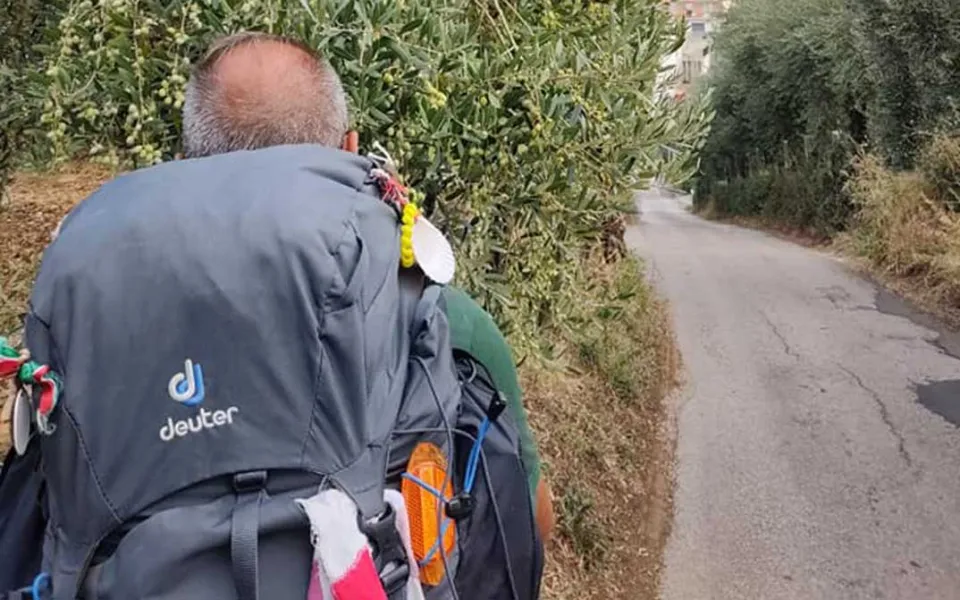 A piedi da Donnici a Roma per incontrare Papa Francesco