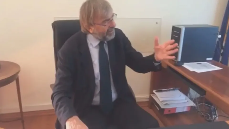 Zuccatelli e il video virale: «Le mascherine non servono a un c....». Il neo commissario rettifica e spiega (VIDEO)